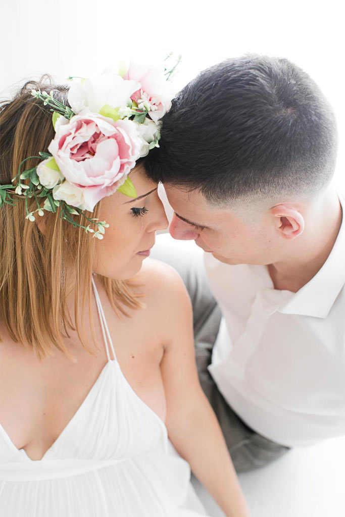 photo de couple en séance grossesse